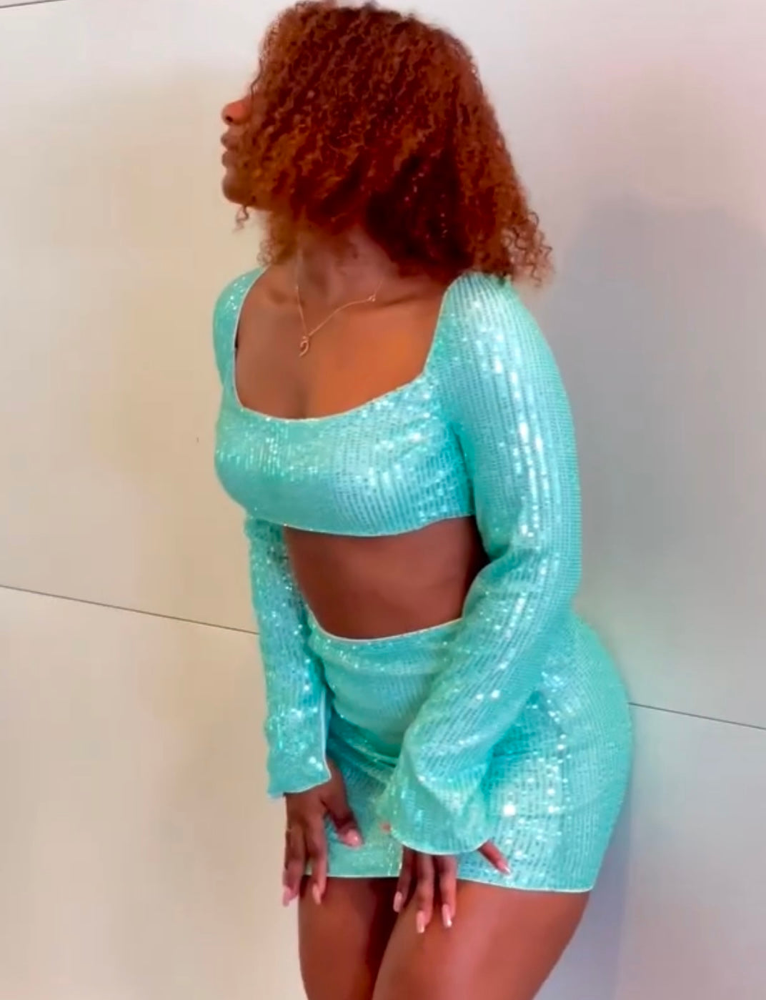 SHINE AQUA OUTFIT